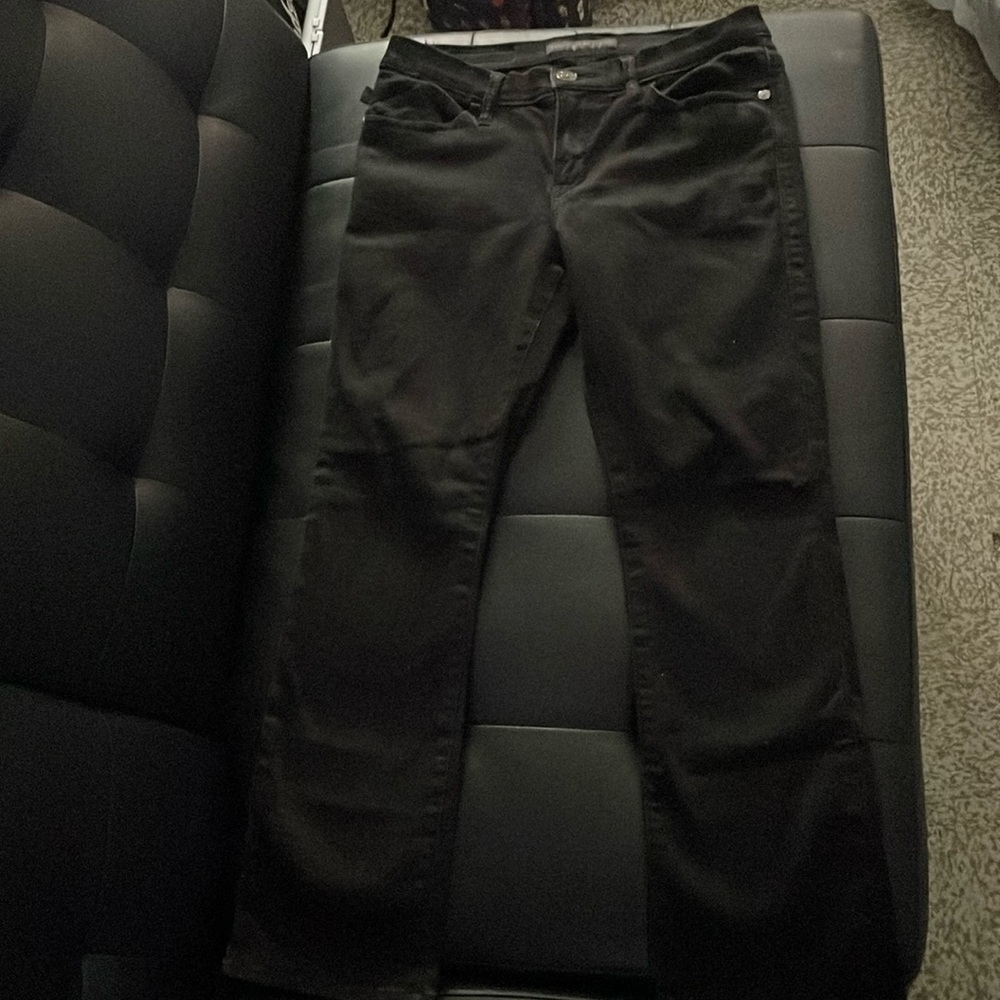 I’m selling these rock and Republic jeans